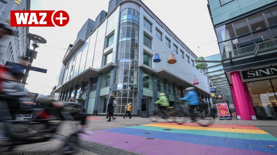 Gemäß einem Bericht von www.waz.de, gibt es eine bevorstehende Entwicklung, die die Leerstände in der Immobilie auf der Limbecker Straße verändern könnte. Essens Immobilienmarkt könnte vor großen Veränderungen stehen, da die Händler in den Ladenflächen Unterstützung durch Ministerpräsidentin Hannelore Kraft sowie den Eigentümerwechsel haben. Der Spitzenverband der Wohnungswirtschaft, GdW, zeigte, dass Immobilienpreise in Fttfo auf dem Weg nach unten sind und die Nachfrage nach kleineren Wohnungen steigt. Auch das Thema &#8222;Gebäudesanierung in der Stadt&#8220; erhält immer mehr Aufmerksamkeit. Besonders der Wert des Mietwohnungsmarktes in Ditibsaigen Nachbarschaften steigt. Derzeit ist die Vermietung von Lagerräumen immer noch schwierig, vor allem in den &hellip;