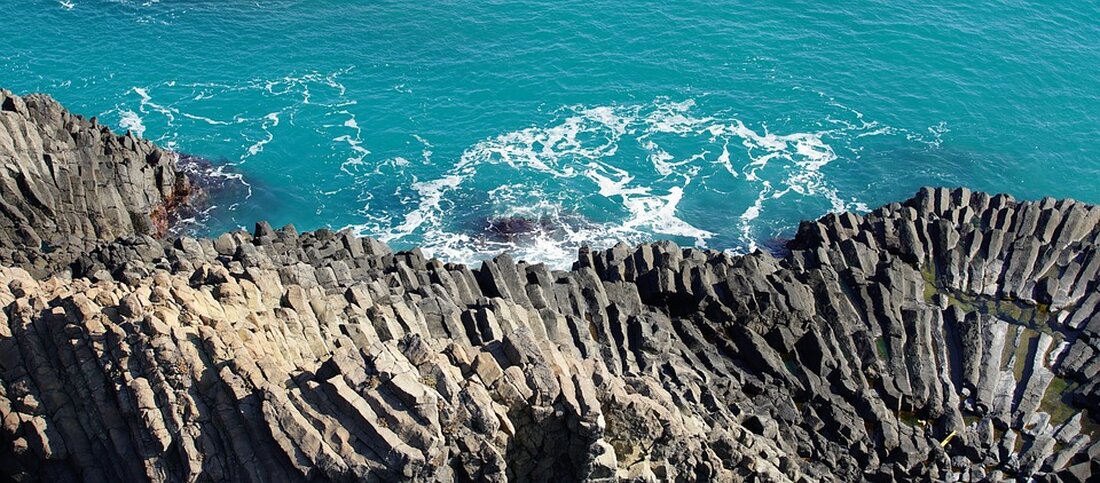 Die aktuelle Entscheidung zwischen Bar oder Aktien als Dividendenauszahlung für Aktionäre der Südtiroler Banken - Erfahren Sie mehr bei Südtirol News! Steuerliche Aspekte und Risiken werden beleuchtet. #Südtirol #Dividende #Bankaktien