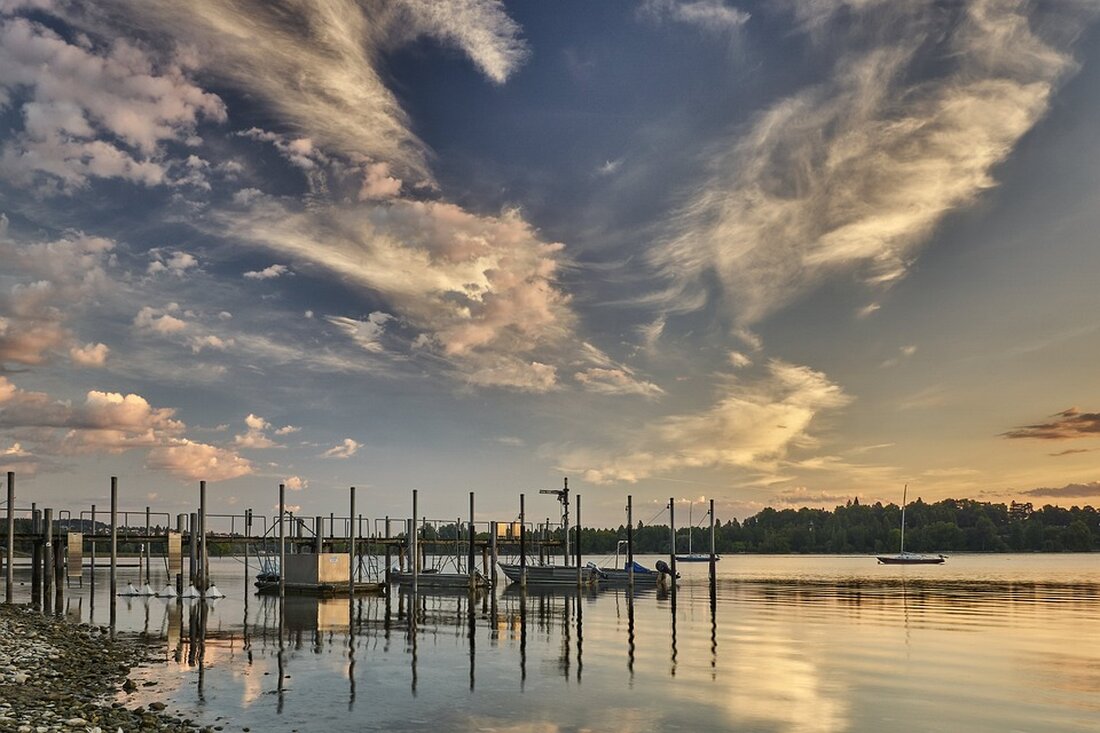 Angst vor Eskalation in Nahost schürt Unsicherheit an den Börsen. Anleger fliehen in sichere Anlagen wie Gold und Dollar. Aktienmärkte reagieren besorgt auf die Eskalation im Konflikt. Finanzmärkte reagieren nervös.