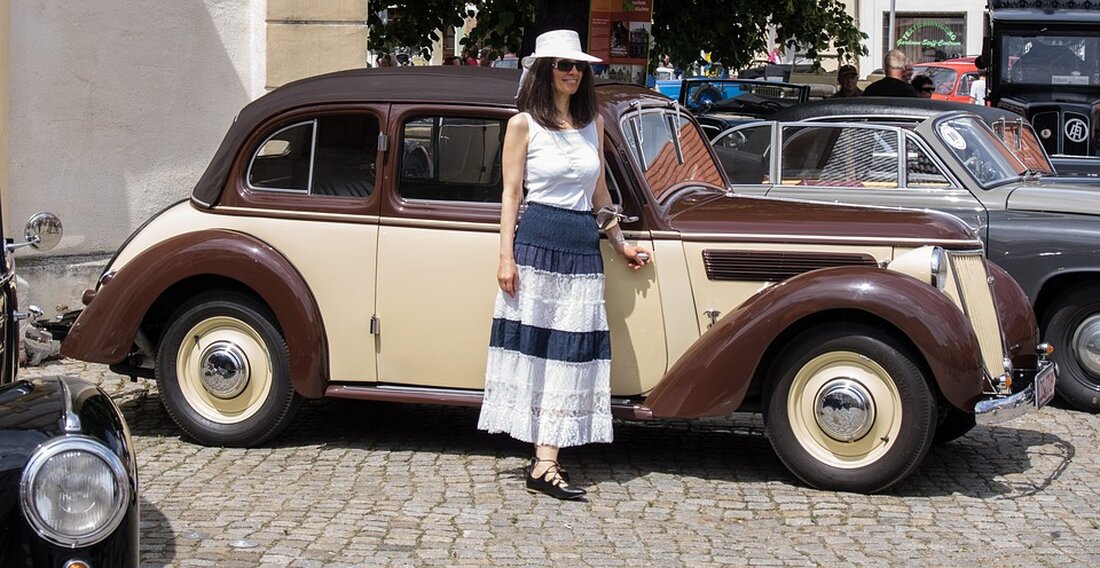 Erfahren Sie, warum die Preise für Kfz-Versicherungen steigen und welche Maßnahmen Autobesitzer ergreifen können, um Kosten zu sparen. Expertentipps und Hintergründe hier!
#KfzVersicherungPreissteigerung #Spartipps #Versicherungskosten #Autobesitzer #Finanzen.