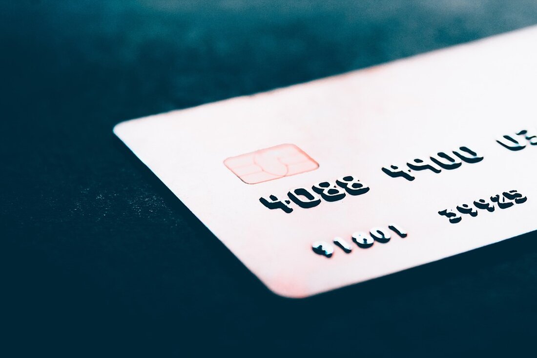 Neue BRICS Pay-Videos enthüllen, wie das System den US-Dollar umgeht, was den globalen Handel revolutionieren könnte.