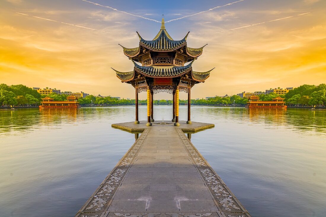 Europäische Autohersteller stärken sich gegen chinesische Konkurrenz. Entdecken Sie, wie die Industrie auf den "frontalen" Angriff vorbereitet ist. #Autoindustrie #China #Europa #Wirtschaft