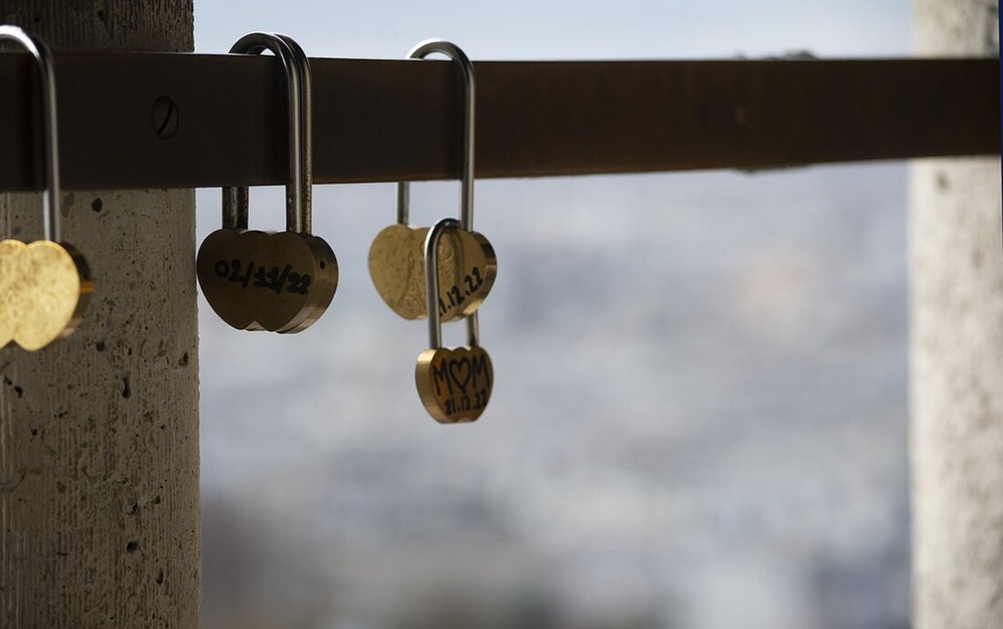 Erfahren Sie, welche 3 Top-Dividendenaristokraten und ETFs mit bis zu 4,37 % Ausschüttung langfristiges Wachstum bieten. Analysen zeigen die Bedeutung regelmäßiger Dividendenzahlungen für den Investmenterfolg. Werfen Sie einen Blick auf die besten Chancen!