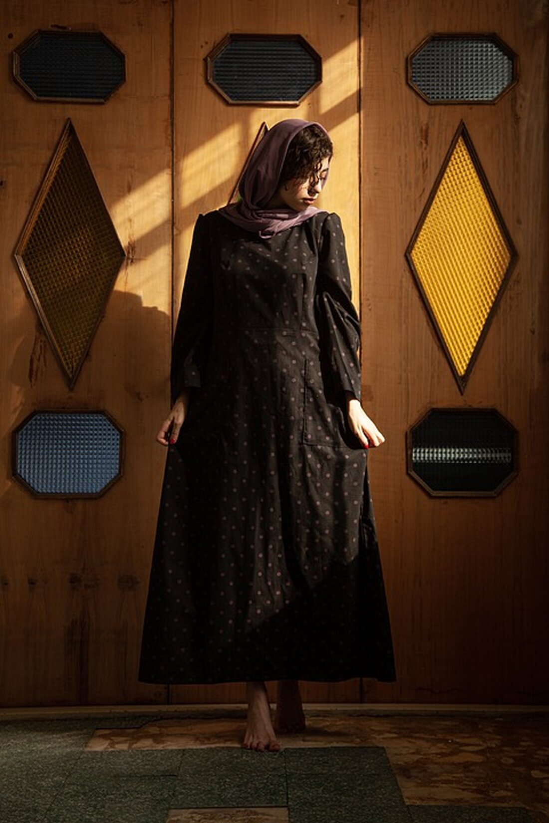 ARD-Journalistin kritisiert naive Baerbock-Aussage zu Eskalation im Nahen Osten. Experten diskutieren. Iranisch-israelischer Konflikt analysiert. Europa's Iran-Strategie hinterfragt.