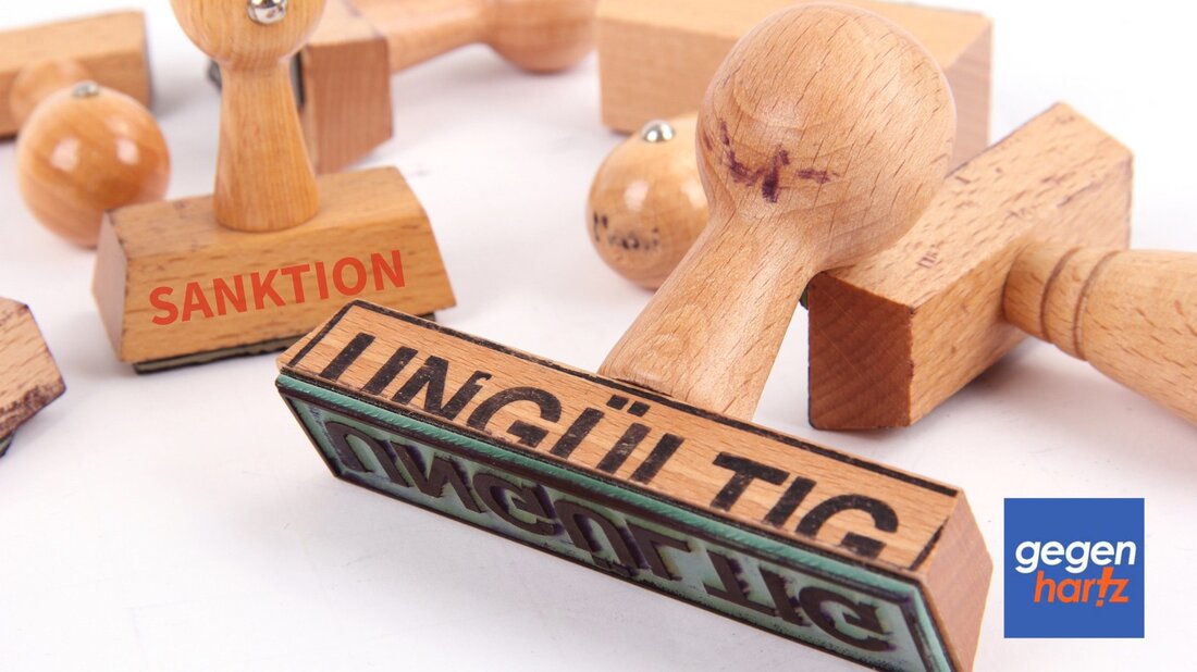 Gemäß einem Bericht von www.gegen-hartz.de, Der Gesetzesvorschlag des Bundesarbeitsministers, der 100%-Sanktionen beim Bürgergeld vorsieht, stößt auf Kritik seitens des Erwerbslosenvereins Tacheles e.V. Die geplanten Sanktionen zur vollständigen Streichung der Regelleistung bei Arbeitsverweigerung werden als unangemessen und verfassungswidrig abgelehnt. Tacheles weist darauf hin, dass die angestrebten Haushaltseinsparungen äußerst fragwürdig sind und dass die notwendigen Sanktionen, um das Einsparvolumen zu erreichen, in der Praxis nicht realisierbar wären. Die geplante Gesetzesänderung birgt das Risiko von Rechtsunsicherheit und Behördenwillkür. Sie umgeht verfassungsrechtliche Normen im Existenzsicherungsrecht und zeigt einen Mangel an Regelungen zur Sicherung des Existenzminimums auf. Die Verschärfung der Sanktionen wird zudem als kontraproduktiv &hellip;