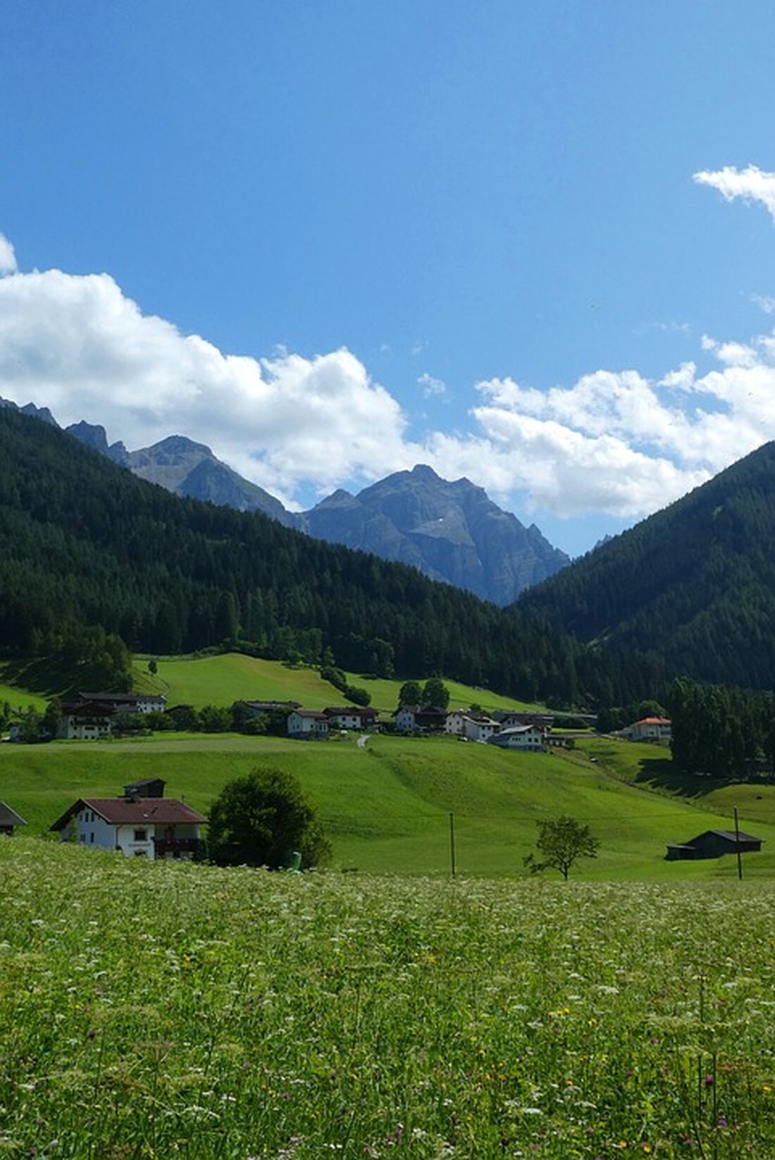 Erfahren Sie, warum die aufgerufene Seite nicht mehr verfügbar ist. Mögliche Gründe könnten das Ablaufen des Wertpapiers oder Erreichen der Knock-Out-Schwelle sein. Bleiben Sie informiert über den aktuellen Stand.