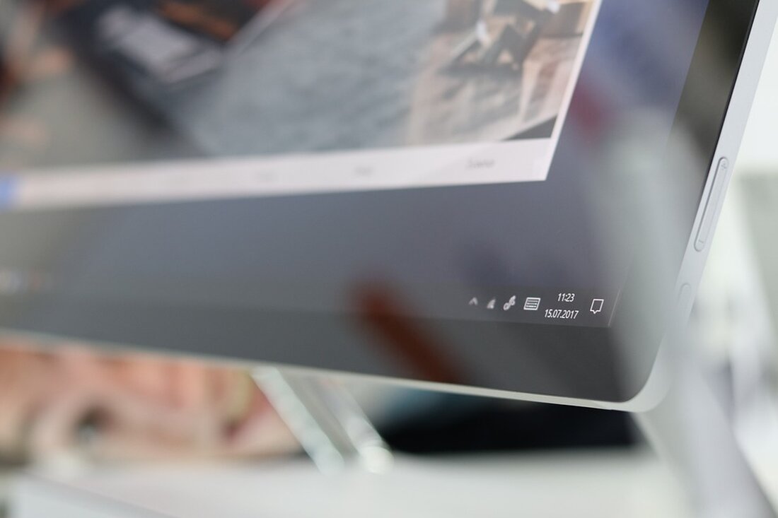 Microsoft investiert 1,5 Milliarden US-Dollar in emirisches KI-Unternehmen G42. Erfahre mehr über den Milliarden-Deal und die Schutzmaßnahmen der US-Regierung. Ein wichtiger Schritt in der KI-Branche! #Microsoft #G42 #KI #Investition