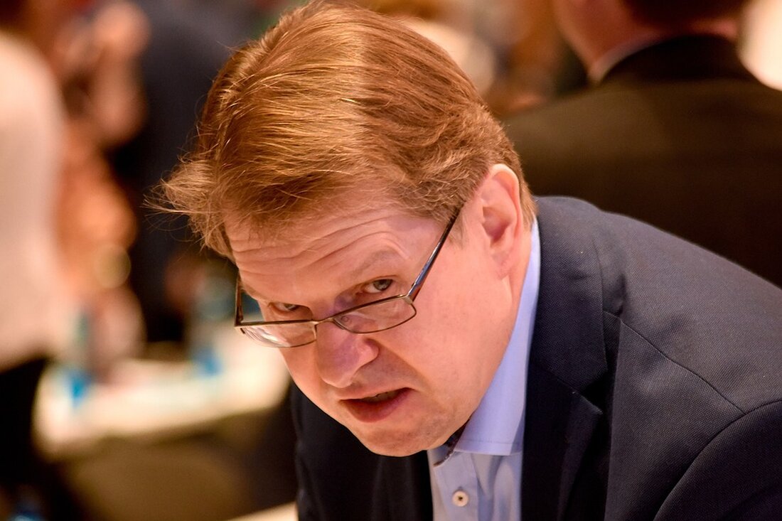 Die FDP-Vorschläge zu Sozialkürzungen stoßen auf Widerstand bei der SPD. Lesen Sie, warum die Ampel-Parteien uneins sind. #FDP #SPD #Sozialpolitik