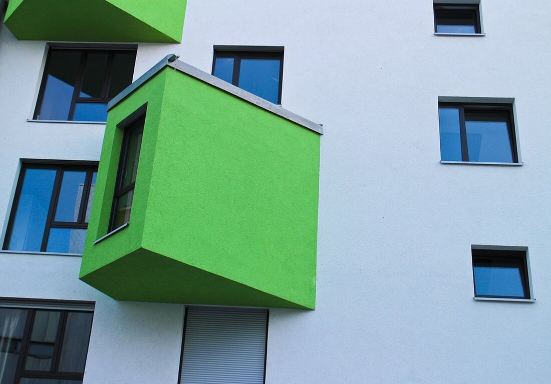 Gemäß einem Bericht von www.ak-kurier.de, schreitet der Ausbau mit Glasfaseranschlüssen zügig voran, da nur Glasfaseranschlüsse zukunftsfähige Internetanbindungen bieten. Ein Web-Seminar, das am 8. Dezember stattfindet, informiert über Anschluss, Tarife und Router. Laut einer Pressemitteilung von Rheinland-Pfalz ist eine schnelle Internetverbindung immer wichtiger, weshalb der Ausbau von Glasfaseranschlüssen in vielen Regionen vorangetrieben wird. Experten der Verbraucherzentrale raten dazu, beim Erstausbau eines Glasfaseranschlusses diese Möglichkeit zu nutzen, da ein späterer Entschluss oft zu höheren Kosten führt. Vor Vertragsschluss und Ausbau sollte jedoch Vorsicht geboten sein, da Haustürvertreter oft teure und überdimensionierte Versorgungsverträge für Glasfaser verkaufen. Es gilt zu prüfen, ob die hohe …