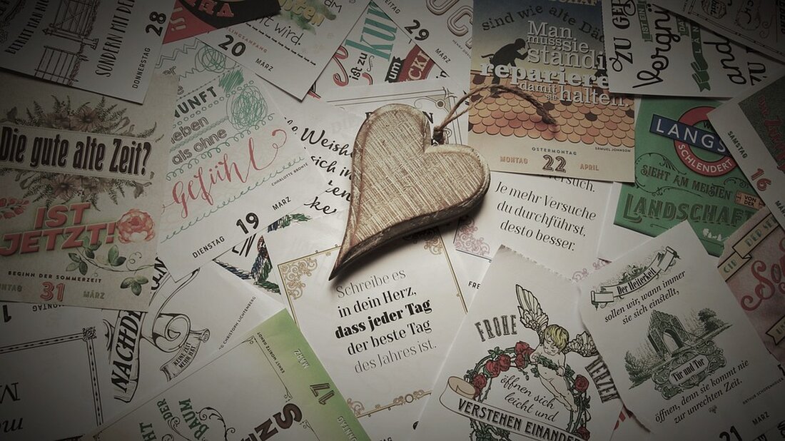 Gemäß einem Bericht von www.boerse.de, hat Bundesjustizminister Marco Buschmann (FDP) betont, dass für eine angenehmere Kontaktaufnahme mit der öffentlichen Verwaltung ein grundlegender Mentalitätswechsel im Verwaltungsvollzug erforderlich sei. Dabei gehe es seiner Meinung nach nicht nur um gesetzgeberische Reformen, sondern auch um eine andere Fehlerkultur in den Behörden. Er betonte, dass sowohl die Art und Weise, wie Gesetze von den Behörden vollzogen werden, als auch der Erfüllungsaufwand beachtet werden müssen. Ziel sei es, den Bürokratieabbau voranzutreiben und die bürokratischen Lasten für Bürger und Unternehmen zu erleichtern. Dies solle unter anderem durch kürzere Aufbewahrungspflichten für bestimmte Dokumente, digitalere Prozesse und die Streichung …