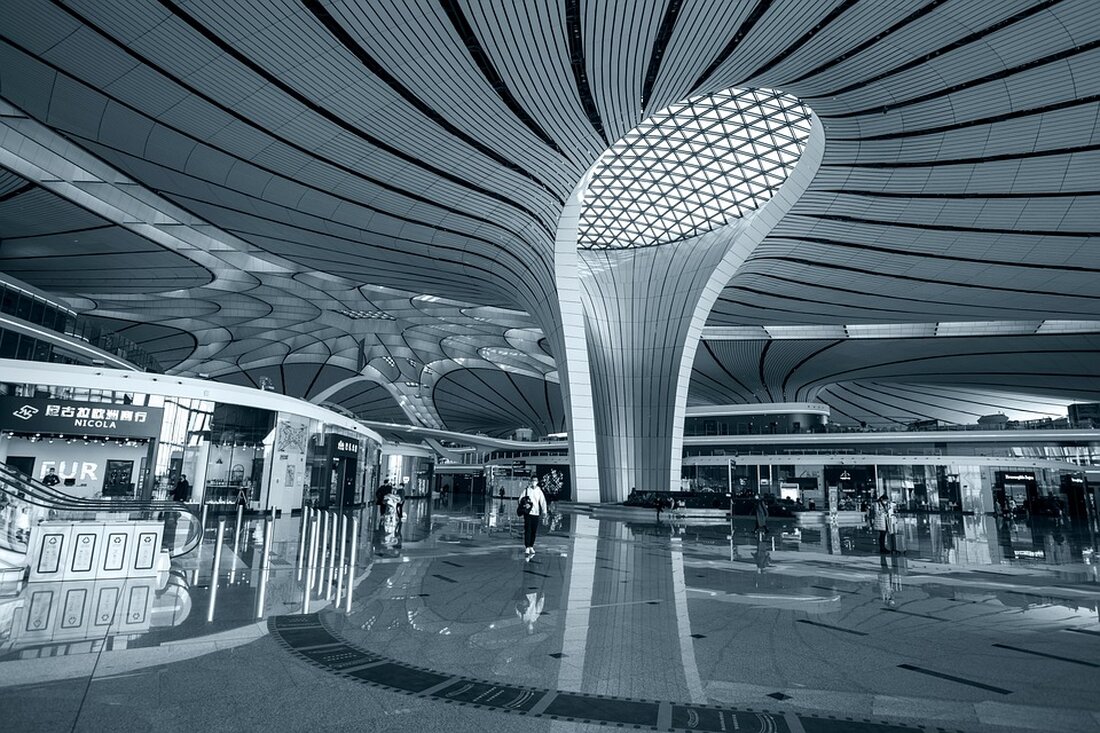 Nach einer turbulenten Woche an der deutschen Börse hat am Freitag Nachmittag Ruhe eingekehrt. Der DAX konnte sich jedoch trotz positiver Zahlen der US-Technologie-Schwergewichte Amazon und Intel sowie der EZB-Zinsentscheidung nicht nachhaltig erholen. Der Gaza-Krieg, die hohen Renditen von US-Staatsanleihen und die unterschiedlich bewerteten Quartalsberichte aus den USA und Deutschland haben zuletzt die Kurse belastet. Der DAX schloss mit einem Minus von 0,30 Prozent bei 14.687,41 Punkten und verzeichnete damit auf Wochensicht einen Verlust von rund 0,8 Prozent. Der MDAX, der die mittelgroßen Börsenunternehmen repräsentiert, verzeichnete am Freitag einen geringen Rückgang von 0,10 Prozent bei 23.772,02 Punkten. Es bleibt abzuwarten, &hellip;