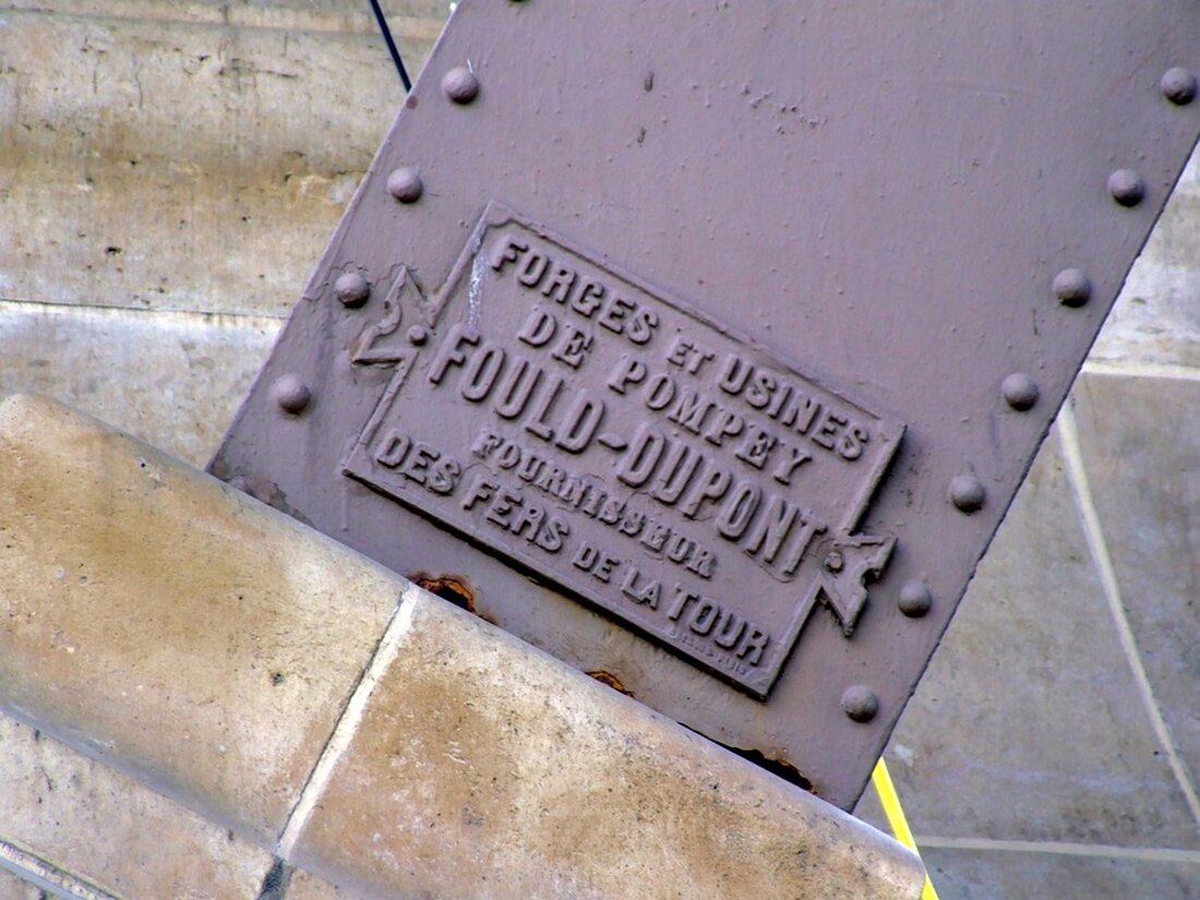 Gemäß einem Bericht von de.motor1.com, hat die duPont Registry Group eine neue Versicherungsabteilung namens duPont Registry Insurance mit dem Schwerpunkt auf hochwertige Autos gegründet. Diese Abteilung bietet Versicherungsschutz und Serviceleistungen für Besitzer von Luxusautos in Zusammenarbeit mit Hagerty. Als Wirtschaftsexperte ist es wichtig, die Auswirkungen dieser neuen Versicherung auf den Markt zu analysieren. Die Zusammenarbeit zwischen duPont Registry und Hagerty bedeutet, dass Kunden äußerst wettbewerbsfähige Versicherungsprämien und exklusive Leistungen erwarten können. Dies wird wahrscheinlich dazu führen, dass andere Versicherungsunternehmen sich bemühen müssen, ähnliche Angebote zu schnüren, um mit diesem neuen Markteintritt konkurrieren zu können. Dieser Wettbewerb wird letztendlich den Verbrauchern …