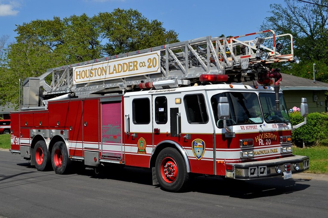 Wie kürzlich berichtet wurde, erwartet das Münchner Rückversicherungsunternehmen Munich Re für das Jahr 2020 einen Rekordschaden von über 100 Milliarden US-Dollar durch Naturkatastrophen. Dies wäre der zweithöchste Schadenwert in der Geschichte des Unternehmens und liegt nur knapp hinter dem Rekordschaden von 2017, der durch Hurrikane in den USA verursacht wurde. Gemäß einem Bericht von finanzen.net hat die Munich Re bereits im ersten Halbjahr 2020 Schäden von rund 2,1 Milliarden US-Dollar verzeichnet. Besonders gravierend waren die Schäden durch den Hurrikan Laura in den USA und die Brände in Australien. Das Unternehmen geht davon aus, dass die gesamten Schäden im Jahr 2020 …