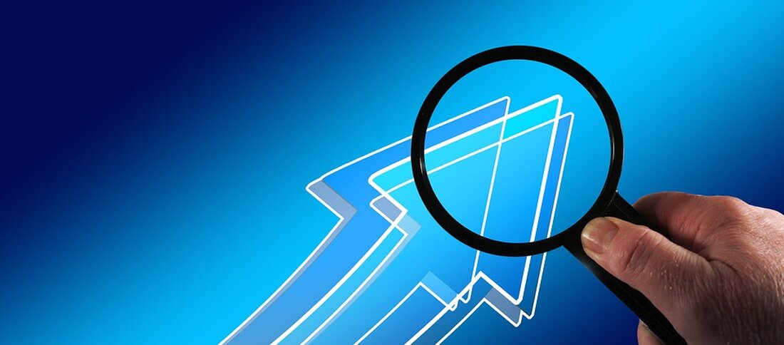 Gemäß einem Bericht von www.finanznachrichten.de, stehen die USA vor einer turbulenten Phase, die möglicherweise Auswirkungen auf die globalen Finanzmärkte haben wird. Die Stimmung wird durch verschiedene Ereignisse wie die Einstufung der USA durch Moody&#8217;s und die bevorstehenden US-Inflationsdaten beeinflusst. Die Herabstufung der USA durch Moody&#8217;s könnte das Vertrauen der Anleger in die Stabilität der US-Wirtschaft beeinträchtigen. Eine Herabstufung kann zu höheren Finanzierungskosten führen und die Attraktivität von US-Anleihen verringern. Dies könnte sich auf die Aktienmärkte auswirken, da Anleger möglicherweise auf der Suche nach alternativen Anlagemöglichkeiten sind. Die bevorstehenden US-Inflationsdaten könnten auch die Richtung der US-Börsen beeinflussen. Liegt die Inflationsrate unter &hellip;