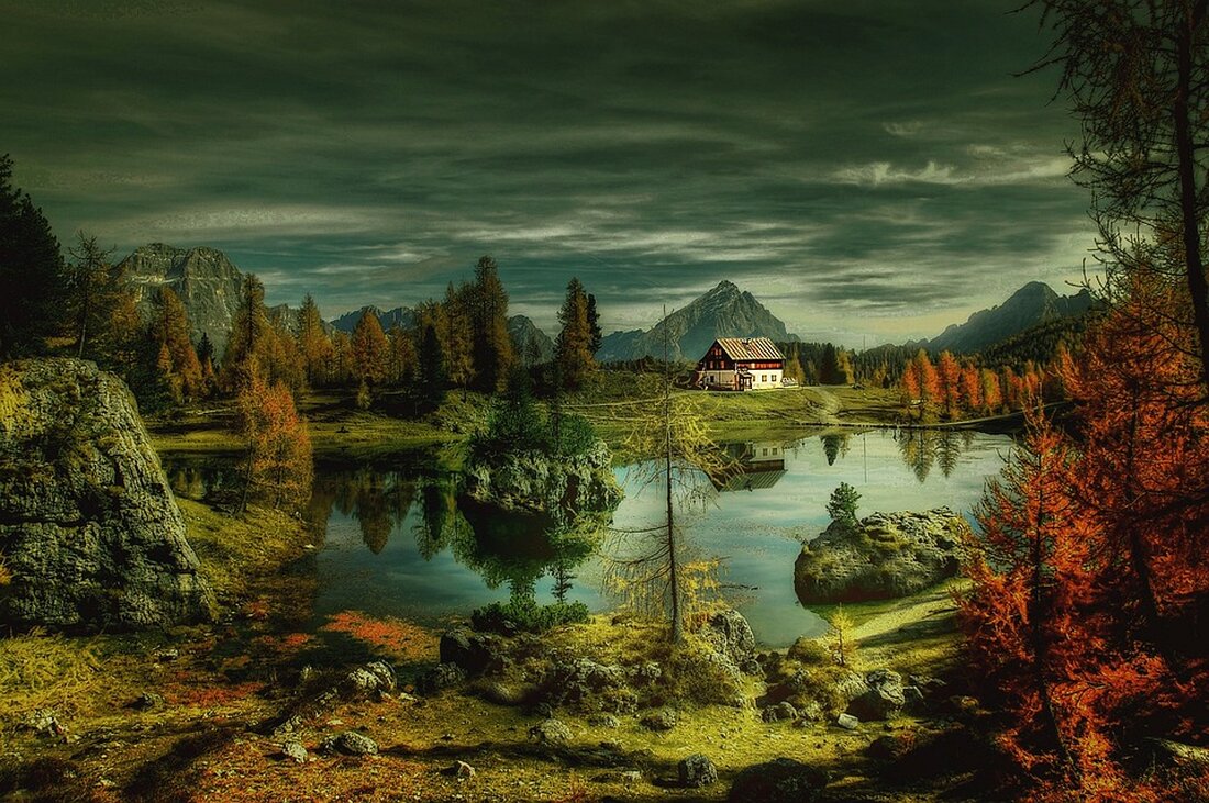 Gemäß einem Bericht von www.cmcmarkets.com, steht das Jahr 2024 im chinesischen Kalender im Zeichen des Holzdrachens, das Kraft, Stärke und Energie symbolisiert. Nach einem Jahr voller konjunktureller Enttäuschungen benötigen Chinas Wirtschaft und der Aktienmarkt genau diese Eigenschaften. China hat sein Wachstumsziel von fünf Prozent erreicht, jedoch liegt das Wachstum weit unter den zweistelligen Zahlen vergangener Jahrzehnte. Die politischen Spannungen zwischen China und Taiwan sind gestiegen, was internationale Investoren verunsichert und zu Kapitalabflüssen aus China führt. Durch die unsicheren wirtschaftlichen Aussichten in China haben ausländische Unternehmen ihre Gewinne abgezogen, anstatt zu investieren. Die demografische Entwicklung Chinas stellt ein weiteres Risiko dar, …