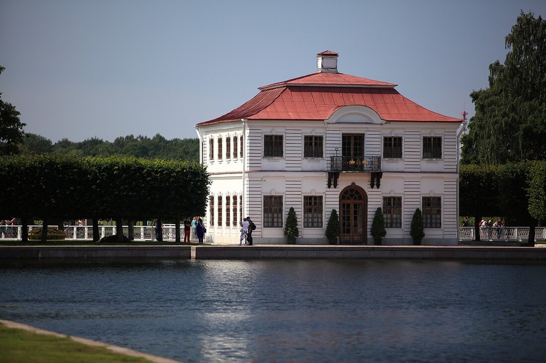 Gemäß einem Bericht von amp.focus.de, ist die städtische Wohnungsgesellschaft Münchner Wohnen (MW) wegen horrender Nebenkosten-Nachzahlungen bei Mietern heftiger Kritik ausgesetzt, nachdem ein Fehler des Vermieters zu existenziellen Problemen für die Mieter führte. Die Mietwohnungen der MW sind betroffen, wobei einige Mieter Nachzahlungen in Höhe von mehreren tausend Euro leisten müssen. Einige Beispiele zeigen die gravierenden Auswirkungen: Einige Bewohner, darunter eine Pflegekraft, eine Rentnerin, eine Sozialarbeiterin, ein Rentner-Ehepaar und ein Hausmeister, müssen Beträge zwischen 1.300 und 3.000 Euro nachzahlen. Dies führt zu erheblichen finanziellen Belastungen und existenziellen Problemen. Die Linke im Münchner Stadtrat hat sich der Thematik angenommen und stellt fest, …