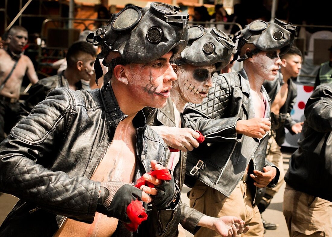 Gemäß einem Bericht von www.infranken.de, Nahrungsmittelhersteller haben viele Möglichkeiten, um die Preise ihrer Produkte zu erhöhen. Einer dieser Wege ist die „Shrinkflation“, bei der die Verpackung verkleinert wird, während der Preis gleich bleibt oder steigt. Im Falle des Herstellers Euryza GmbH wurde sowohl der Preis für Milchreis erhöht als auch die Verpackungsgröße reduziert, was zu einer Preissteigerung von 63,2 Prozent führte. Die Verbraucherzentrale Hamburg hat die Preispolitik des Unternehmens kritisiert, da der Milchreis in kleineren Packungen und zu einem deutlich höheren Preis angeboten wird. Die Reaktion des Herstellers auf die Kritik der Verbraucherzentrale war, dass die Rohstoffkosten um 95 Prozent …