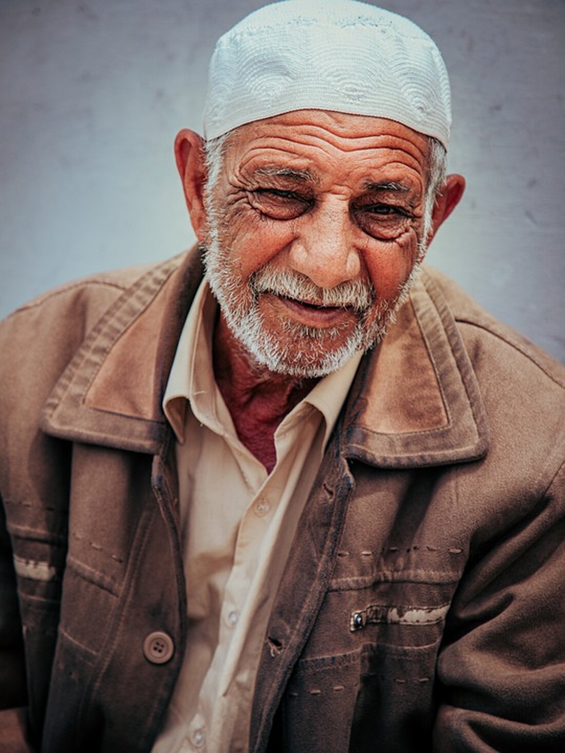 Gemäß einem Bericht von www.deutschlandfunk.de, hat die Chefin des Internationalen Währungsfonds (IWF) erklärt, dass die Weltwirtschaft trotz der aktuellen Konflikte im Nahen Osten und der Ukraine überraschend robust ist. Die kriegerischen Auseinandersetzungen in diesen Regionen stellen zwar Risiken dar, jedoch habe sich die Weltwirtschaft wider Erwarten stabil gezeigt. Eine Ausweitung der Konflikte im Gazastreifen oder weitere Handelsunterbrechungen durch Gewalt im Roten Meer könnten jedoch schwerwiegende Folgen haben. Der IWF hat erst kürzlich seine Wachstumsprognose für die Region Naher Osten und Nordafrika auf 2,9 Prozent gesenkt, was 0,5 Prozentpunkte weniger sind als im Oktober prognostiziert. Als Finanzexperte ist es wichtig zu …