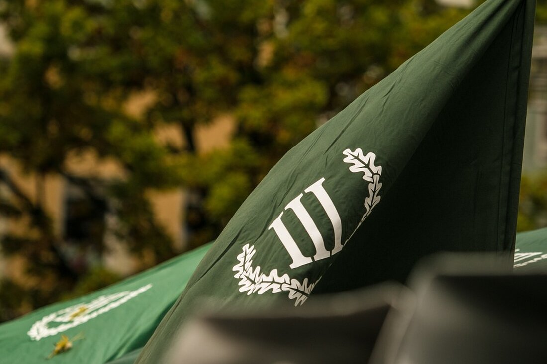 Gemäß einem Bericht von www.deraktionaer.de, Sich abkühlende Inflationsdaten aus den USA und der Euro-Zone nährten zuletzt die Hoffnung der Anleger, dass die großen Zentralbanken nun mit der Erhöhung der Zinsen fertig sind. Das macht Aktien attraktiver. Der DAX nähert sich in großen Schritten seinem Rekordhoch. Sich abkühlende Inflationsdaten aus den USA und der Euro-Zone nährten zuletzt die Hoffnung der Anleger, dass die großen Zentralbanken nun mit der Erhöhung der Zinsen fertig sind. Das macht Aktien attraktiver. Der DAX nähert sich in großen Schritten seinem Rekordhoch. Ulrich Kater, Chefvolkswirt der DekaBank, geht davon aus, dass die Erholung am deutschen Aktienmarkt noch &hellip;