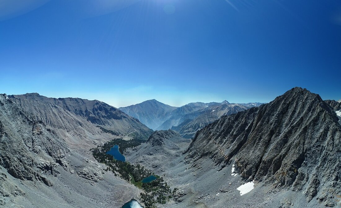 Gemäß einem Bericht von www.hasepost.de, Der Verbraucherzentrale Bundesverband (VZBV) hat Sammelklagen gegen die Energieversorger Eon und Hansewerk Natur eingereicht, um Rückerstattungen für Verbraucher zu sichern, die massive Preisanstiege bei Fernwärme erlebt haben. Die Klagen zielen darauf ab, ungerechtfertigte Preiserhöhungen zu bekämpfen und den Verbrauchern zu ihrem Recht zu verhelfen. Die VZBV wirft Eon und Hansewerk Natur rechtswidrige Preiserhöhungen vor, die den Verbrauchern unangemessen belasten. Die hohe Preiserhöhung wird als intransparent und rechtswidrig betrachtet, und es wird bemängelt, dass es auf dem deutschen Fernwärmemarkt an Wettbewerb, Wahlfreiheit und Preisoffenheit mangelt. Als Experte in der Energieversorgung und Verbraucherrecht ist es wichtig zu &hellip;