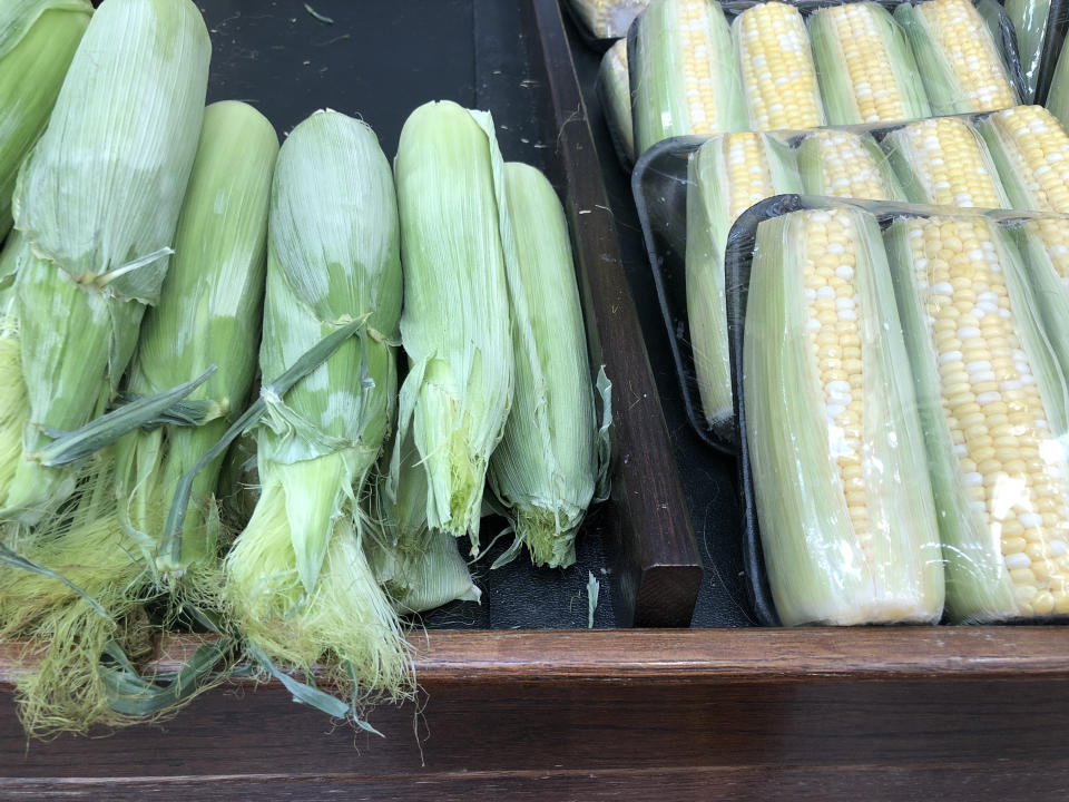 Frischer Mais im Supermarkt