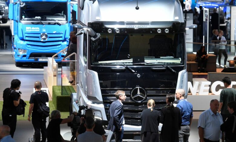 A new Daimler AG, FUSO battery-powered eCanter urban delivery truck is unveiled during a news conference in New York