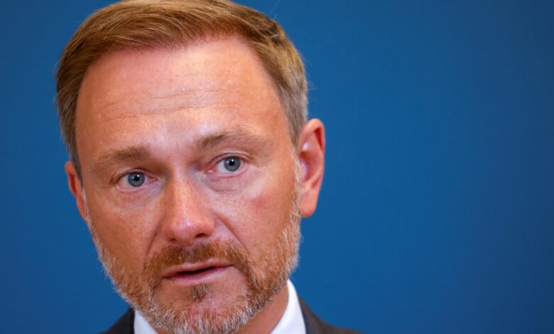 Deutschland wird trotz neuem Hilfspaket 2023 an der Schuldenbremse festhalten - Minister