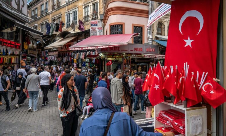 Die Türkei schockiert mit einer weiteren Zinssenkung trotz wütender Inflation