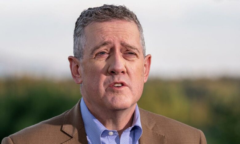 Bullard der Fed sagt, dass mehr Wanderungen erforderlich sind, um das restriktive Niveau zu erreichen