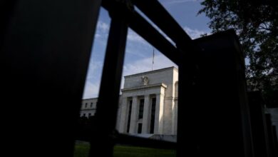 Fed-Beamte sagen, dass weitere Zinserhöhungen kommen werden;  Williams kennzeichnet Weg zu Kürzungen