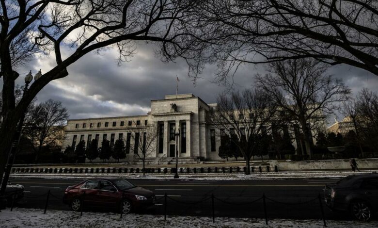 Die Fed schaltet auf einen halben Punkt herunter und sieht eine Rate von 5,1 % im nächsten Jahr