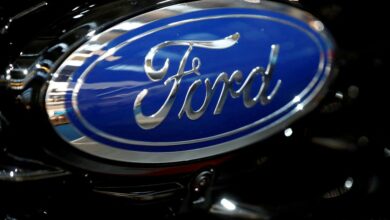 Der Arbeitnehmervertreter sagt, Ford habe noch keinen Vorschlag zu den befürchteten Kürzungen in Deutschland gemacht