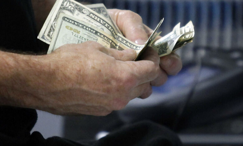 Die US-Verbraucher haben mehr als 1 Billion US-Dollar ausgegeben, die sie während der Pandemie angespart haben