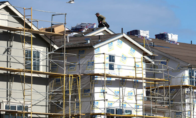 Das Vertrauen der Hausbauer steigt im zweiten Monat in Folge, da sich die „Stabilität“ nähert