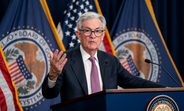 Fed-Chef Powell sagt, dass in der US-Wirtschaft ein „disinflationärer Prozess begonnen hat“.