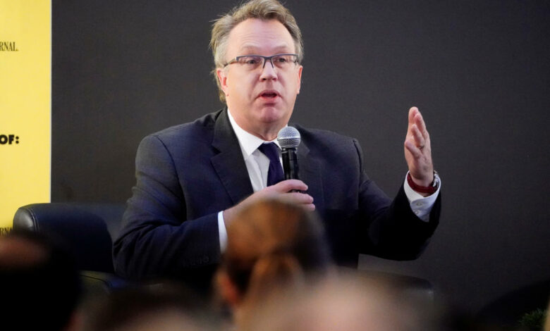 Williams fordert von der Fed, bei Zinserhöhungen nach Inflationsdaten „den Kurs beizubehalten“.
