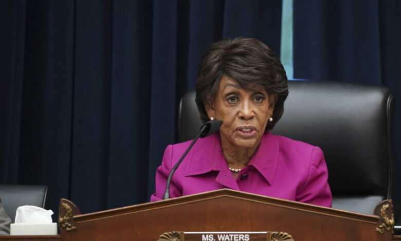 Abgeordnete Maxine Waters zum Scheitern der Silicon Valley Bank: „Hier dreht sich alles um Regulierung“