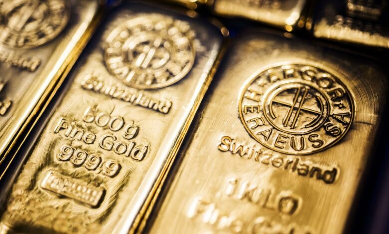 Gold überschreitet zum ersten Mal seit einem Jahr die 2.000-Dollar-Marke, während die Bankenängste anhalten
