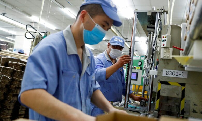 WELTWIRTSCHAFT Chinas Fabriken stürmen voran, Produktionswachstum kehrt in die Eurozone zurück