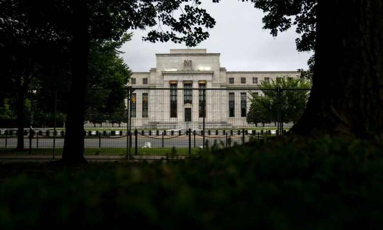 Die Fed zeigt sich besorgt über die Kreditverknappung und den finanziellen Stress