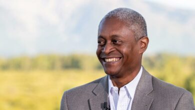 Fed-Chef Bostic sagt, dass „ein schwieriger Teil“ noch vor uns liegt, wenn die Inflation hartnäckig bleibt
