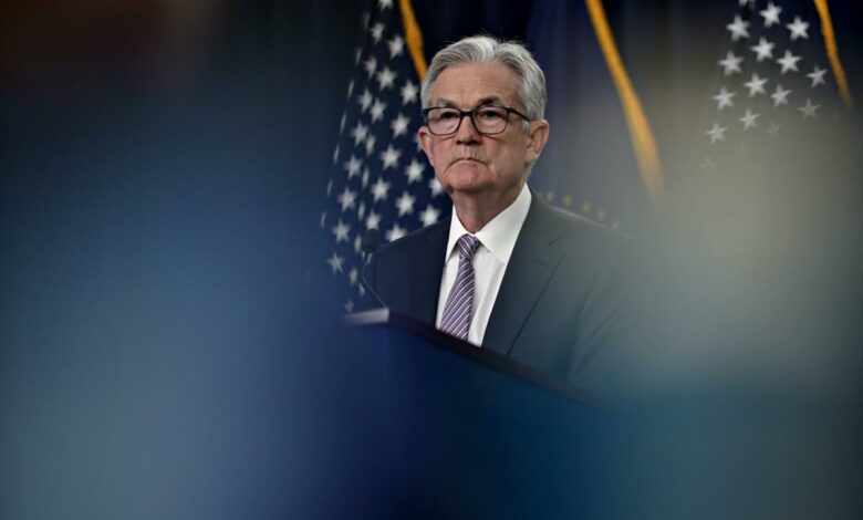 Powell kündigt eine Pause im Juni an und sagt, die Fed könne es sich leisten, die Daten im Auge zu behalten
