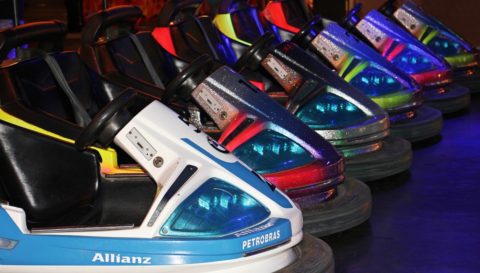 Elektroautos sind bis zu 25% günstiger in der Versicherung als Verbrennermodelle, so eine Modellrechnung von Verivox.