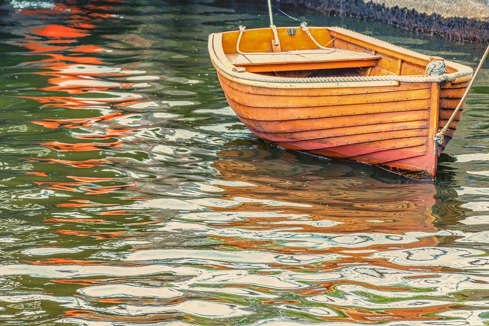 Finanzexperte: 49-Euro-Ticket bis 2024 gesichert, aber teurere Preise drohen – Analyse