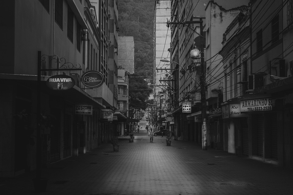 VIX fällt auf 4-Jahrestief: Alarmzeichen für Aktienmärkte?