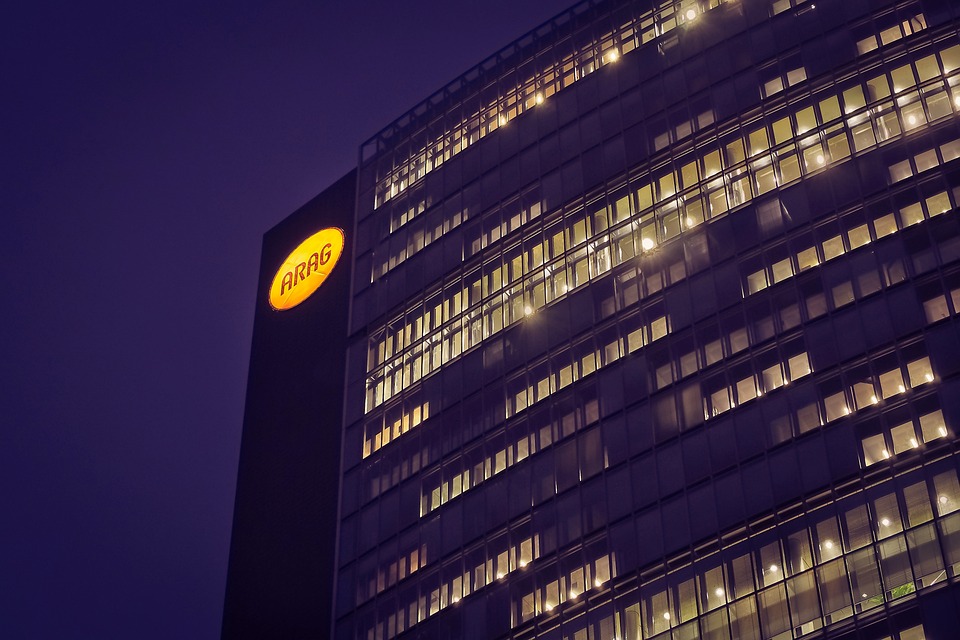 So versichern Sie Ihr Haus gegen Unwetterschäden: Tipps vom Finanzexperten Saidi Sulilatu