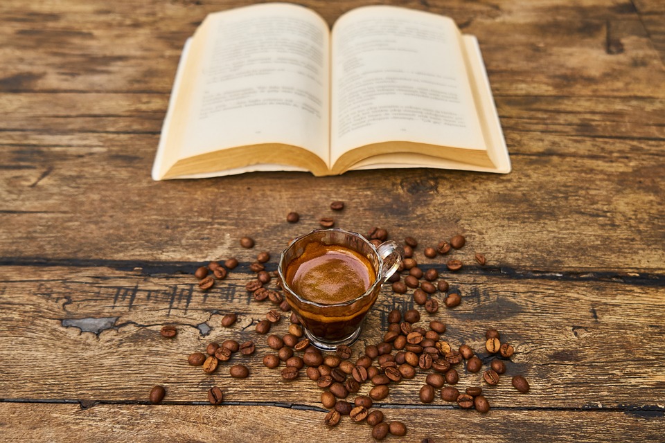 BYD-Aktie im Sinkflug: Finanzexperten warnen vor anhaltendem Preiskrieg und neuen Wettbewerbern wie Huawei