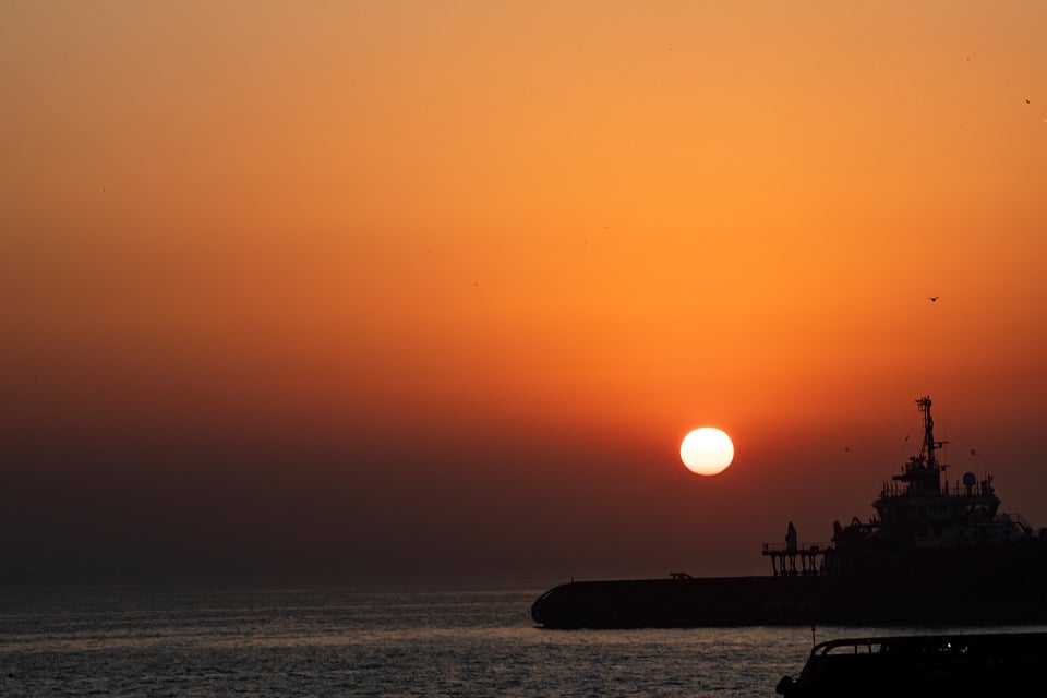 Bald steigende Kfz-Versicherungskosten für Millionen Fahrer – tippe jetzt das neue Modell ein!