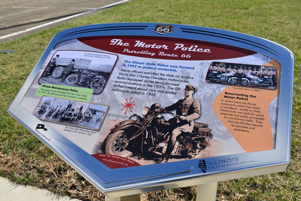 Finanzexperte gibt 8 wichtige Finanztipps zum Jahresausklang – so sparen Sie bis Silvester ordentlich Geld.