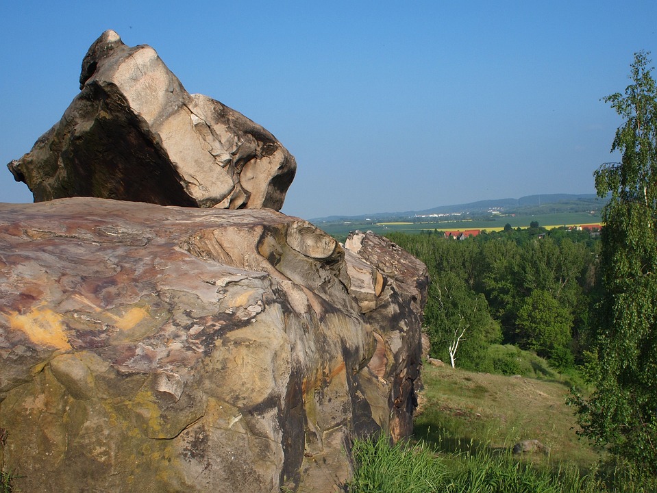 Verbraucherzentrale Sachsen warnt vor verwirrenden Angeboten für Telekom-Kunden: Finanzexperte erklärt die Risiken